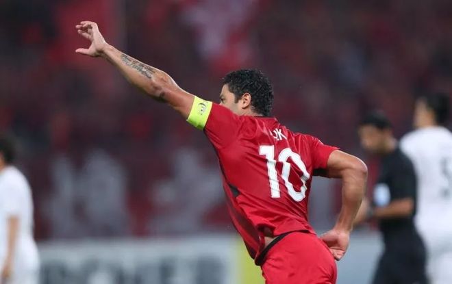 开云-赛前巴塞罗那伤情更新——亚冠节点到来,态度坚定,医务组通报恢复(梅西在告别巴塞罗那时泪流满面)