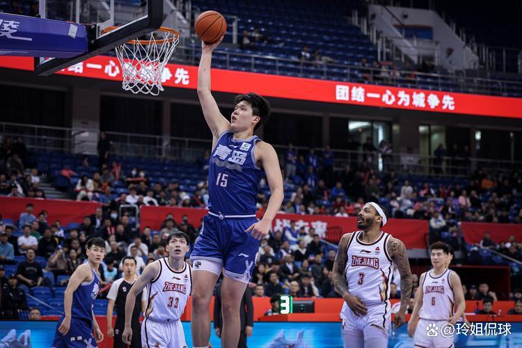 开云体育下载-包含NBA常规赛今夜再迎强敌,山东男篮复出首秀,主帅态度——目标明确,团队化学反应显著的词条