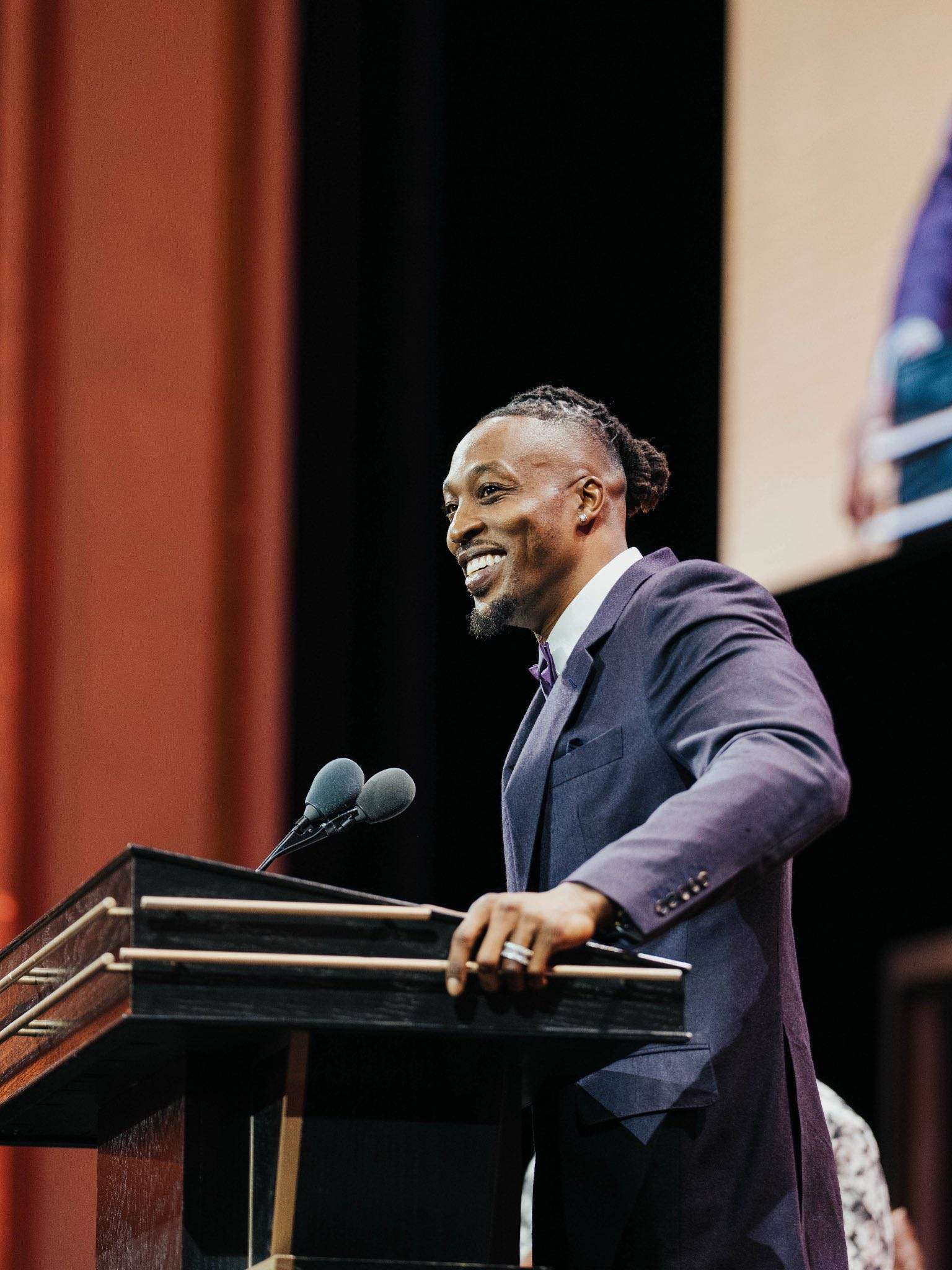 kaiyun-国际米兰训练开放日,冲刺阶段内部沟通引欢呼,足总杯在即,赛程密集仍需轮换